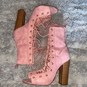 Pink heels size 6
